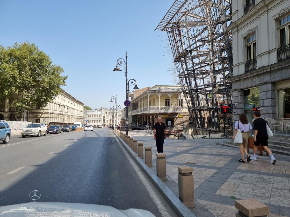 Old Tbilisi Freedom Square, Tbilisi Площадь Свободы Villa ภายนอก รูปภาพ
